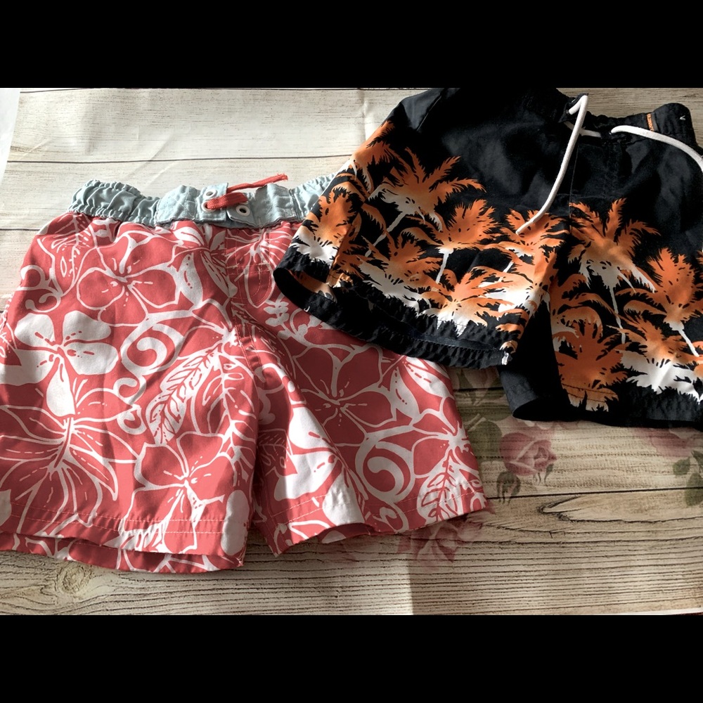 Swimming shorts size 2t